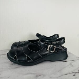 Simple Black Leather Sling Back Sandals Women’s Size 9.5